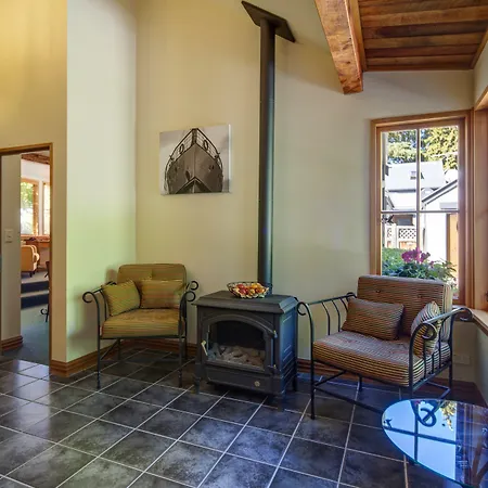 Arrowtown House Boutique Hotel-3